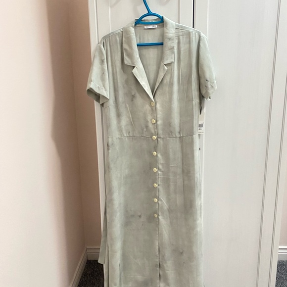 Dex Dresses & Skirts - Dex Sage Green Button-Front Maxi Dress